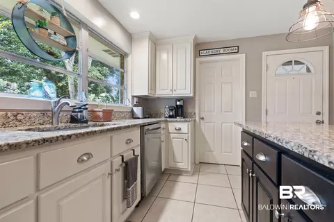 4051 E Canal Cir, Mobile, AL 36619 photo 12