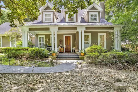 303 Cameron Ct, Daphne, AL 36526