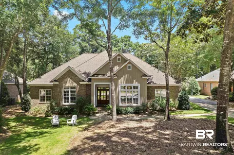 303 Cumberland Rd, Fairhope, AL 36532