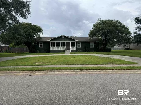 18838 Founders Dr, Fairhope, AL 36532