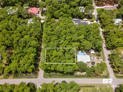 802 Infanta Pl, Dauphin Island, AL 36528