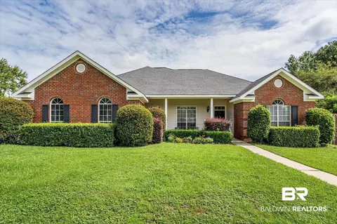 10166 Summerlake Dr, Mobile, AL 36608