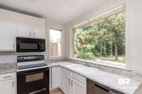 1906 Old Shell Rd, Mobile, AL 36607 photo 9