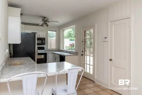 1906 Old Shell Rd, Mobile, AL 36607 photo 11