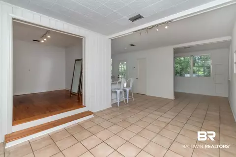 1906 Old Shell Rd, Mobile, AL 36607 photo 16