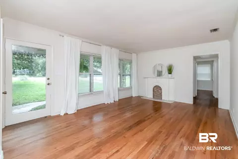 1906 Old Shell Rd, Mobile, AL 36607 photo 6