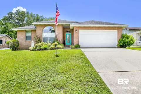 2572 Manuel Dr, Lillian, AL 36549