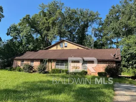 103 Briarcliff Dr, Brewton, AL 36426