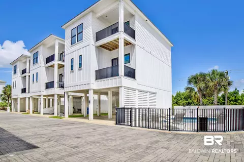 301 E 2nd Ave #A, Gulf Shores, AL 36542