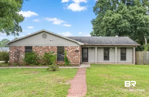 505 Barcelona Dr, Satsuma, AL 36572