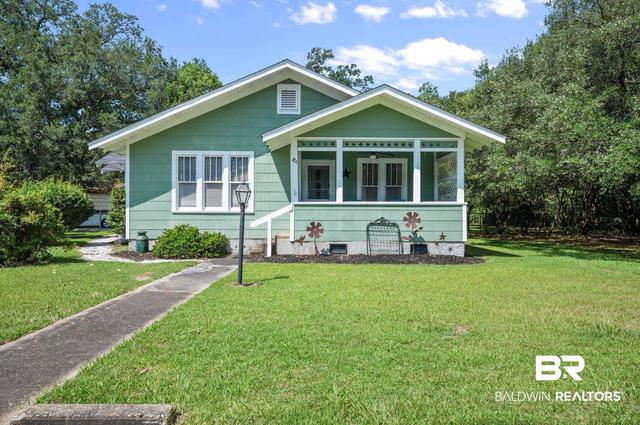 801 Hand Ave, Bay Minette, AL 36507