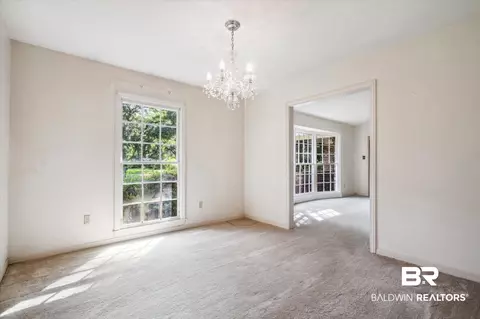 1252 Helm Cir, Mobile, AL 36693 photo 4