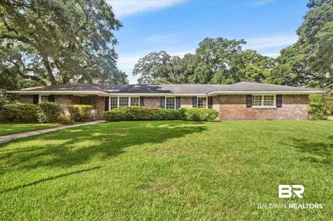 1252 Helm Cir, Mobile, AL 36693