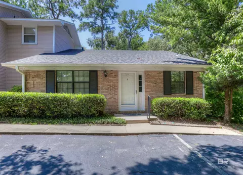 320 Volanta Ave #4C, Fairhope, AL 36532