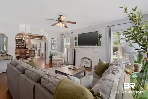 10 Gladys Ave, Mobile, AL 36604 photo 4