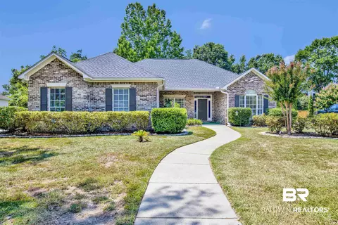 174 Hawthorne Cir, Fairhope, AL 36532