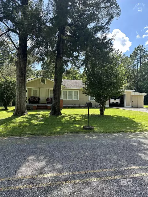 405 Marks Ave, Bay Minette, AL 36507