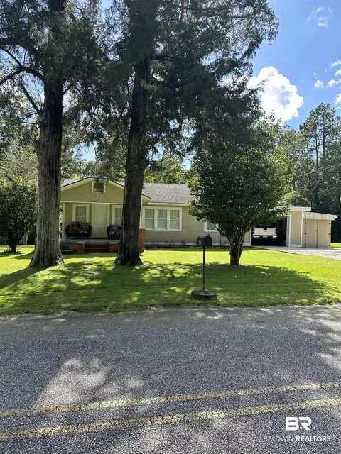 405 Marks Ave, Bay Minette, AL 36507
