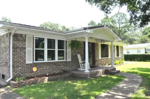 600 Robbie Ln, Saraland, AL 36571
