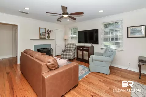 262 E Parkway St, Mobile, AL 36608 photo 4