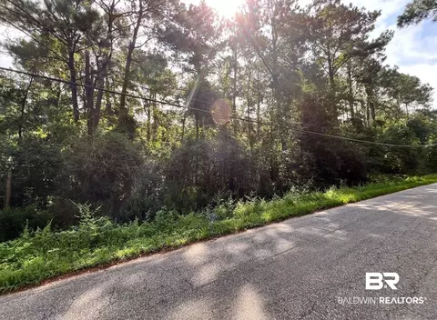 2420 Anton St, Mobile, AL 36612 photo 2