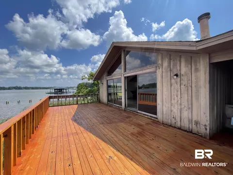 3074 W Riverside Dr, Mobile, AL 36605 photo 8