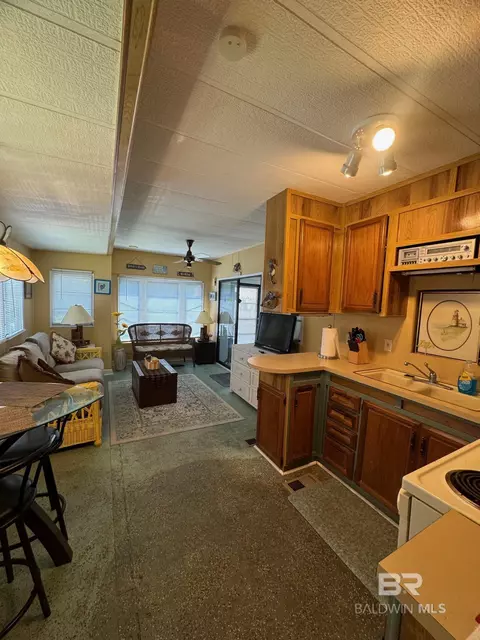 489 Elberta Loop, Lillian, AL 36549 photo 3