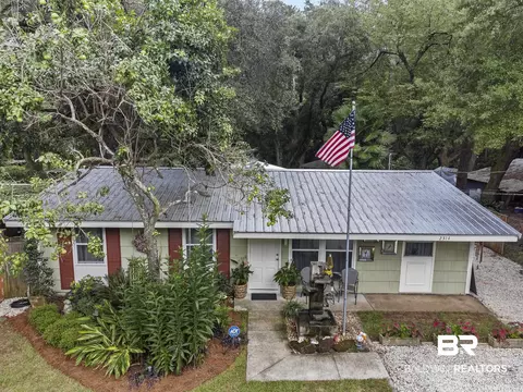 2314 Mcphillips Dr, Daphne, AL 36526 photo 3