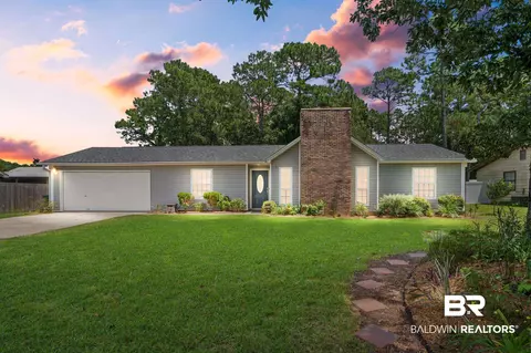 320 Tallow Tree Dr, Pensacola, FL 32506