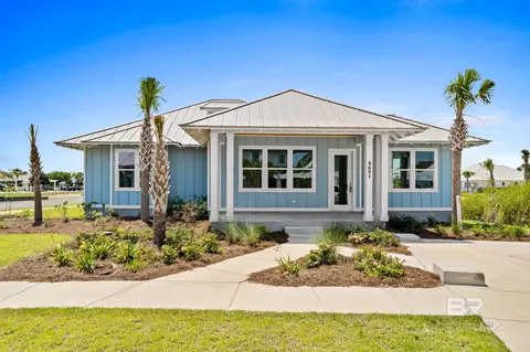 8691 Jamestown Ct, Gulf Shores, AL 36542