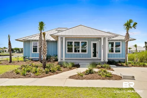 8691 Jamestown Ct, Gulf Shores, AL 36542