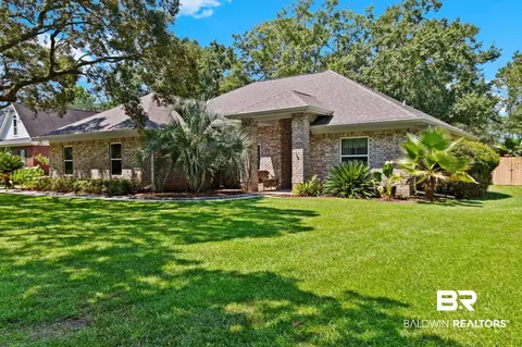 8431 Forest Dr, Foley, AL 36535