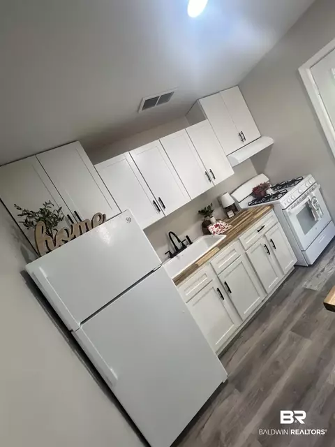 1159 Anders Dr, Mobile, AL 36608 photo 3