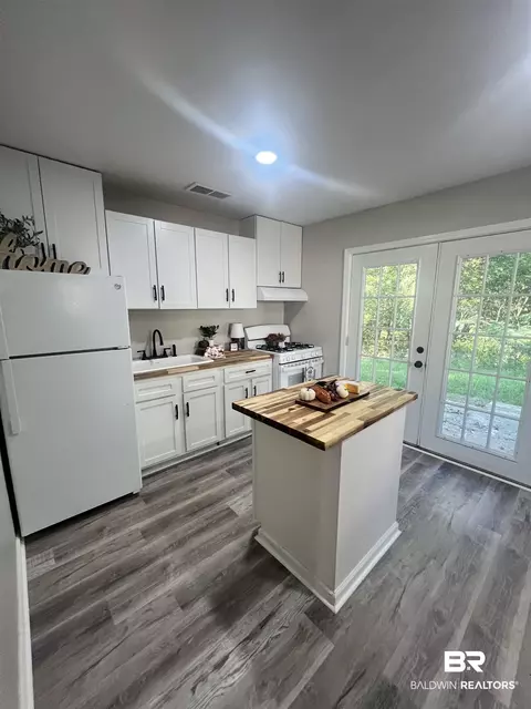 1159 Anders Dr, Mobile, AL 36608 photo 2