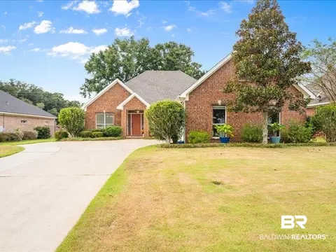 19355 Fairfax Dr, Fairhope, AL 36532