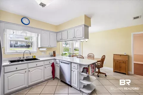 8710 Three Notch Rd, Mobile, AL 36619 photo 7