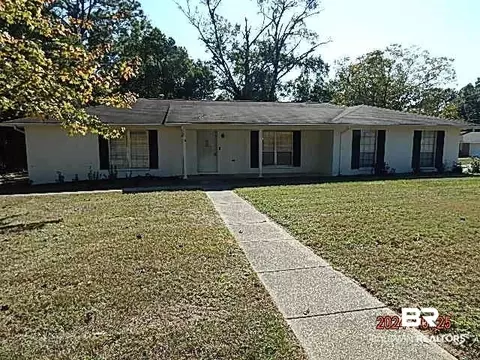 2 Pope Ct, Fairhope, AL 36532