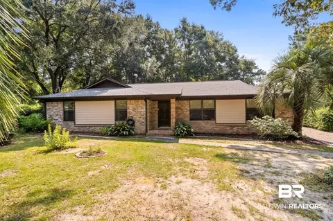 106 Lively Cir, Daphne, AL 36526