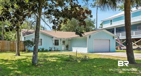 5009 Bayou Dr, Orange Beach, AL 36561
