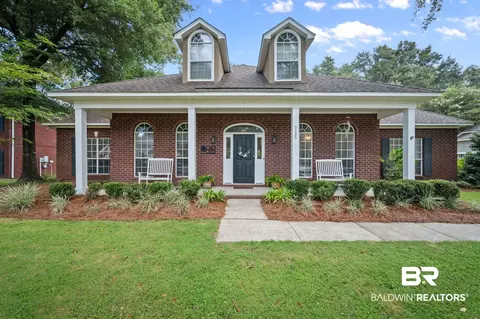 8125 Soldier Ct, Daphne, AL 36526