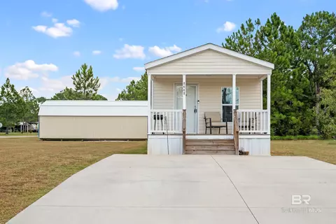 8448 Mocassin Ln, Foley, AL 36535