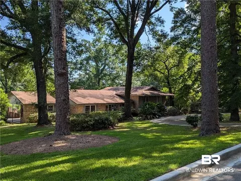 3608 Linden Ln, Mobile, AL 36608 photo 3
