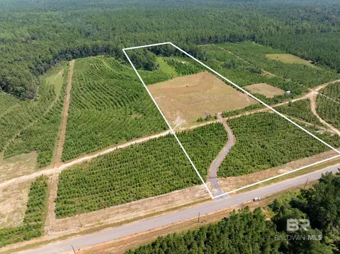 18813 Horseneck Rd, Bay Minette, AL 36507