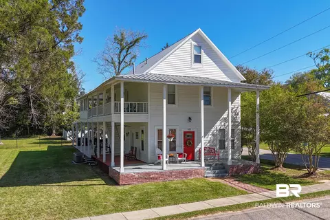 623 Dryer Ave, Daphne, AL 36526