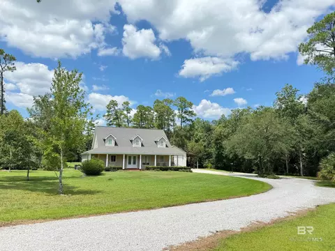 649 E Peachtree Ave, Foley, AL 36535