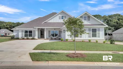 663 Kitfox Ave, Fairhope, AL 36532