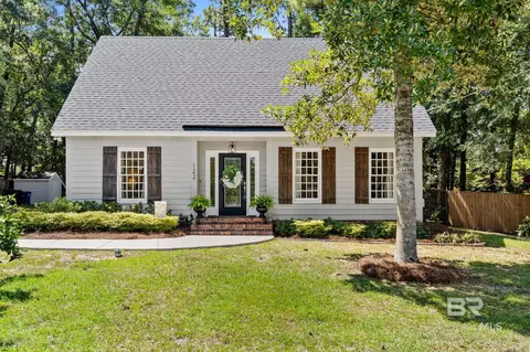 122 Ridgewood Dr, Daphne, AL 36526