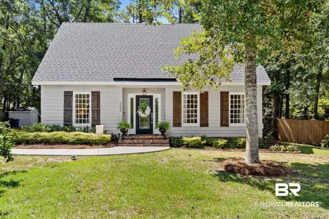 122 Ridgewood Dr, Daphne, AL 36526