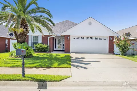 373 Plantation Ln, Gulf Shores, AL 36542