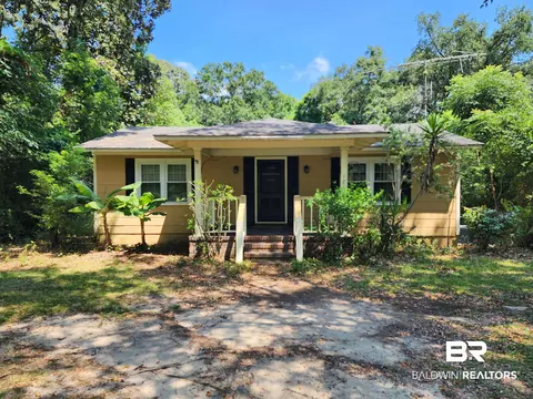 1215 Cadiz St, Mobile, AL 36693